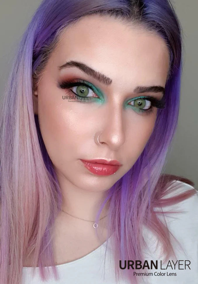 Angeles N Gray -7.5 (miopía)